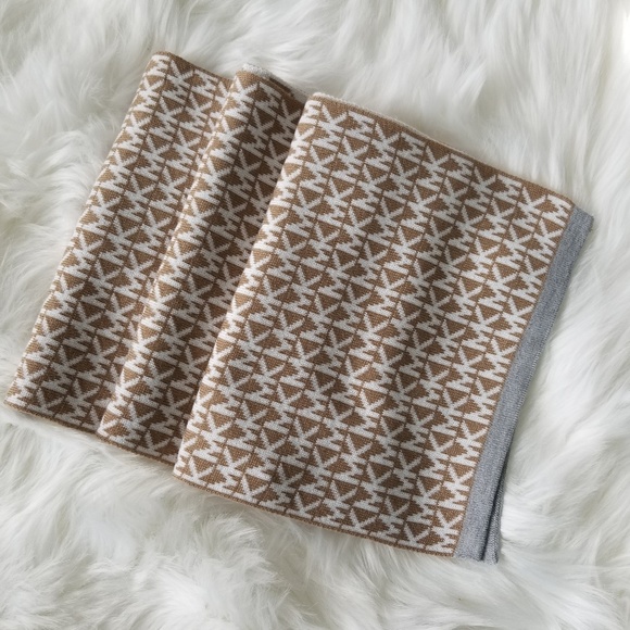 Michael Kors Carmel/White  Knit Scarf - Picture 2 of 4